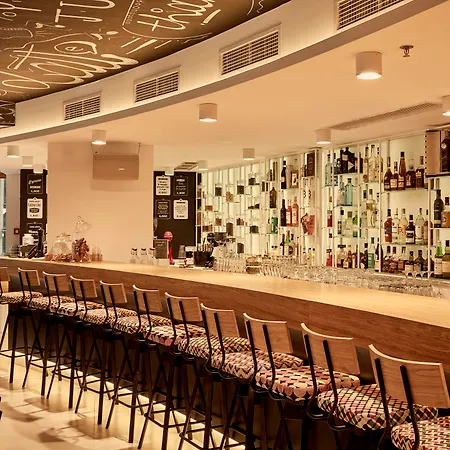 酒店 橄榄绿酒店